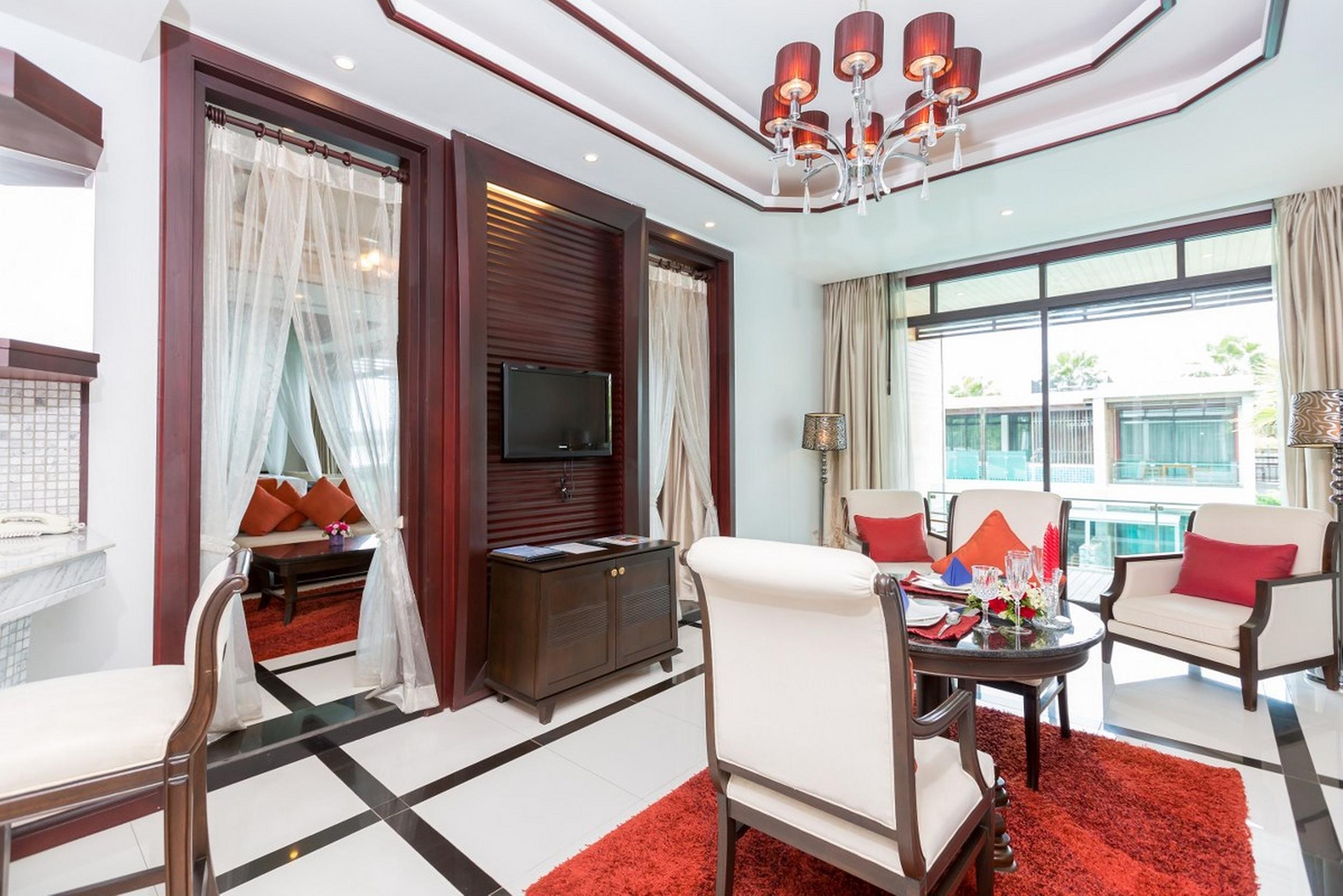 Wyndham Sea Pearl Resort, Phuket Patong Buitenkant foto A living room at the hotel